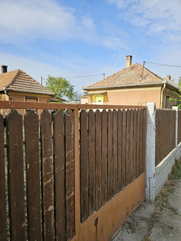 Eladó családi ház, Abonyban 27.9 M Ft, 3 szobás