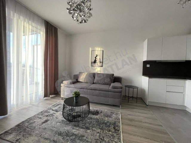 Eladó téglalakás, Budapesten, III. kerületben, Folyamőr utcában