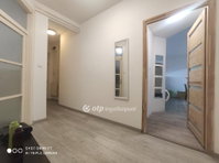 Eladó téglalakás, Pécsett 92 M Ft, 4 szobás