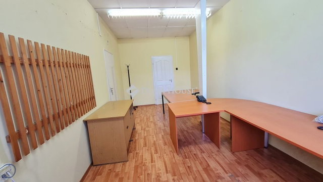 Kiadó iroda, Zalaegerszegen, Alsóerdei úton 35 E Ft / hó