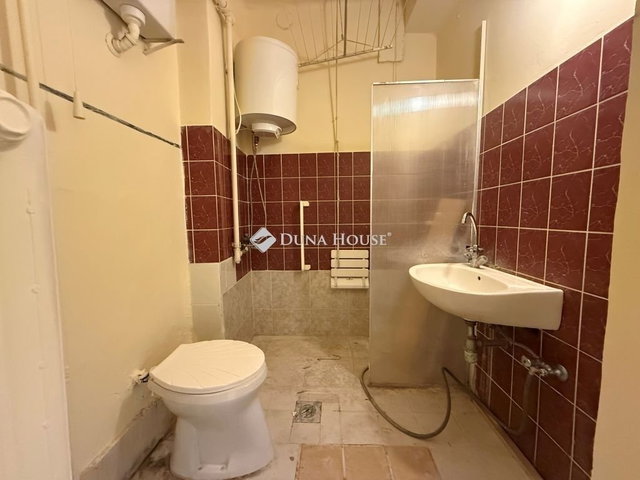 Eladó téglalakás, Budapesten, X. kerületben 37 M Ft, 1 szobás