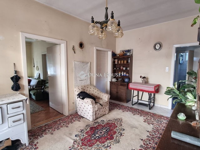 Eladó családi ház, Keszthelyen 77 M Ft, 3 szobás