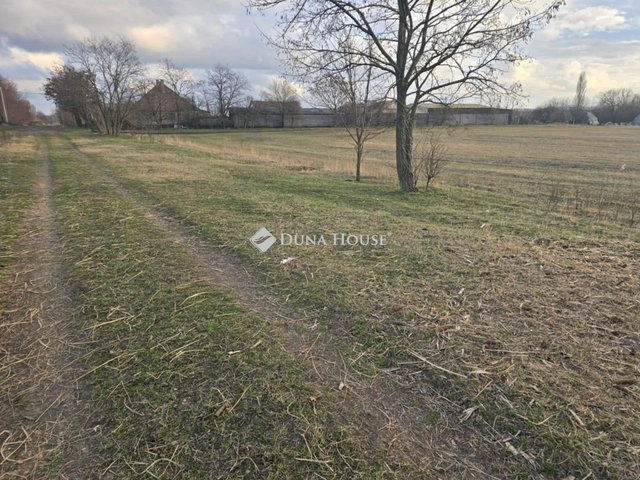 Eladó ipari ingatlan, Tárnokon 179.9 M Ft / költözzbe.hu