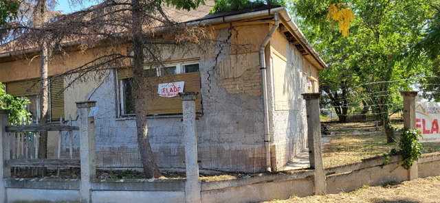Eladó családi ház, Viszneken 13 M Ft, 3 szobás