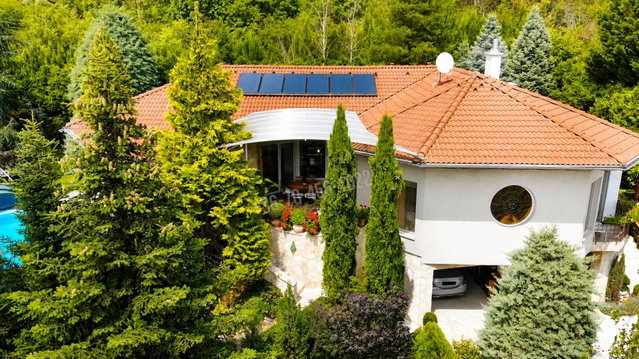 Eladó családi ház, Ürömön, Ady Endre utcában 349 M Ft