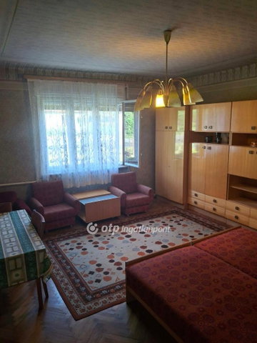 Eladó családi ház, Iklódbördőcén 27.8 M Ft, 3+1 szobás