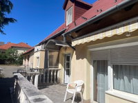 Eladó családi ház, Veszprémben 143.5 M Ft, 8+2 szobás