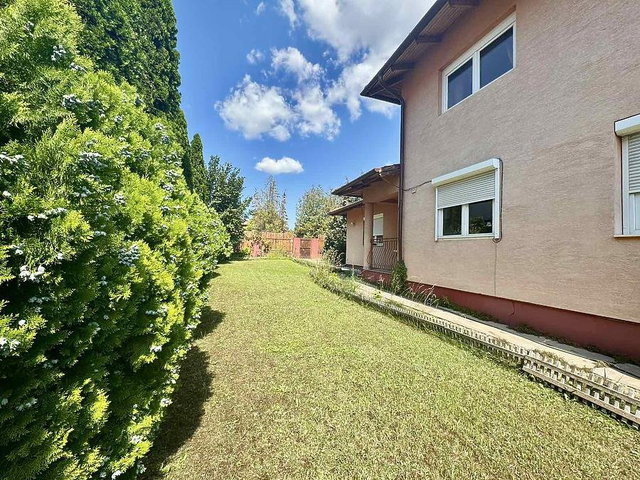 Eladó családi ház, Dunakeszin 169.9 M Ft, 7 szobás