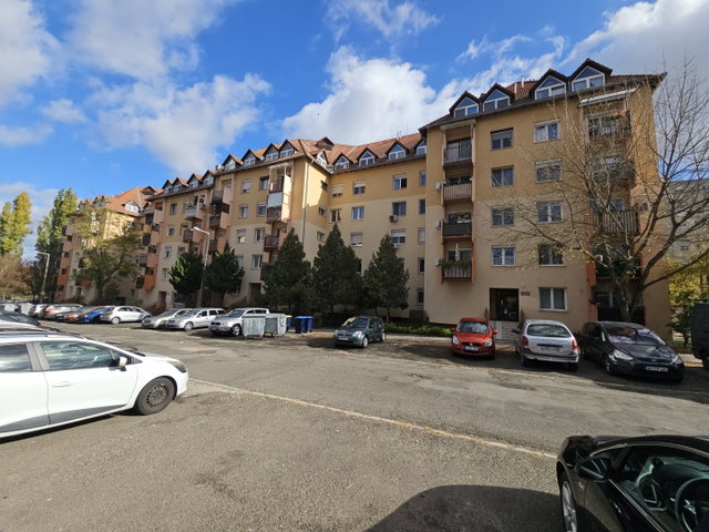 Eladó panellakás, Budapesten, XVII. kerületben, Pesti úton