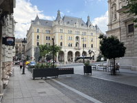 Eladó üzlethelyiség, VI. kerületben, Hajós utcában 95 M Ft