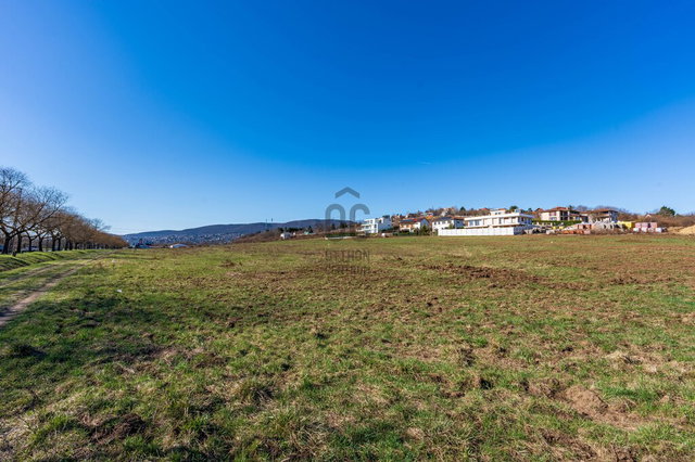 Eladó telek, Budapesten, III. kerületben 320 M Ft