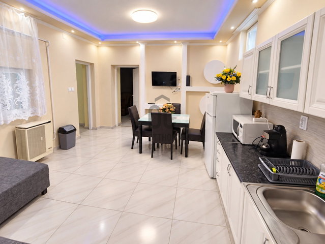 Kiadó hotel, Hajdúszoboszlón 1000 E Ft / hó