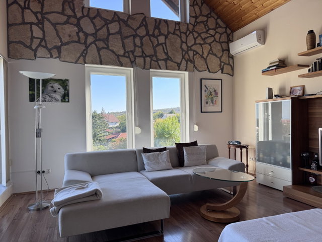 Eladó családi ház, Balatonalmádiban 179.9 M Ft, 4+4 szobás