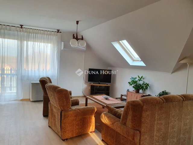 Eladó téglalakás, Fonyódon 53 M Ft, 5 szobás