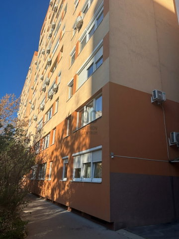 Eladó panellakás, Budapesten, XIV. kerületben, Szentmihályi úton