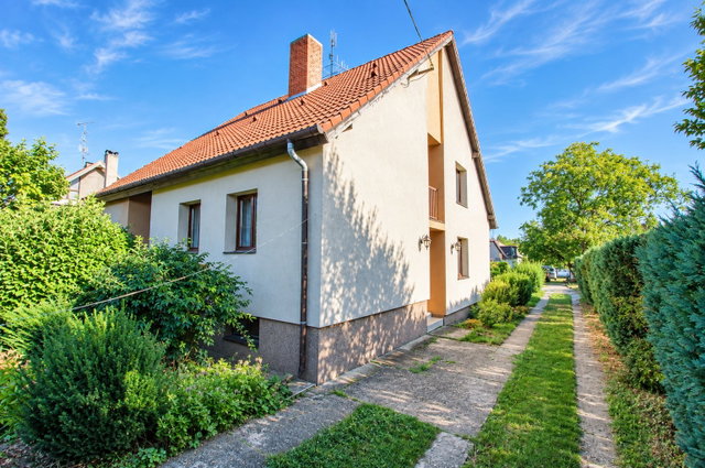 Eladó családi ház, Szombathelyen 88.9 M Ft, 5 szobás