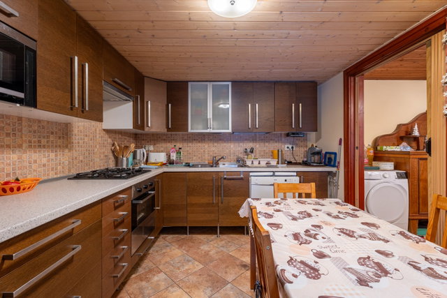 Eladó családi ház, Dunakeszin 125 M Ft, 4 szobás