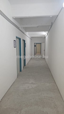 Kiadó ipari ingatlan, Budapesten, XI. kerületben 440 E Ft / hó