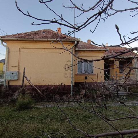 Eladó családi ház, Szepetneken 14.5 M Ft, 4 szobás