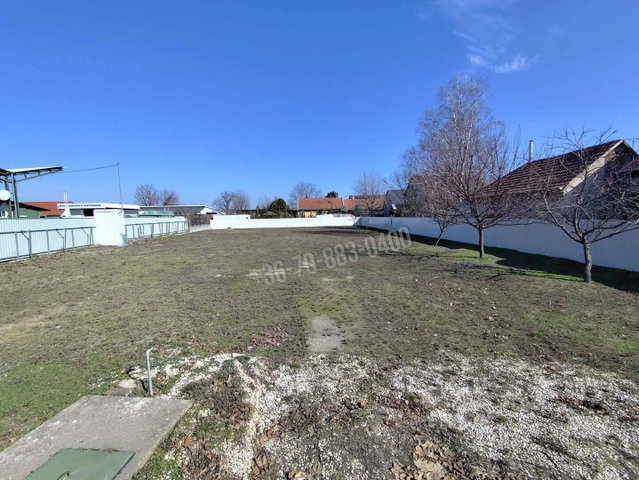 Kiadó telek, Dabason 150 E Ft / hó / költözzbe.hu
