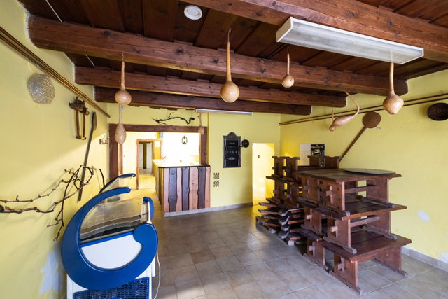 Eladó családi ház, Oszkón 26 M Ft, 2 szobás