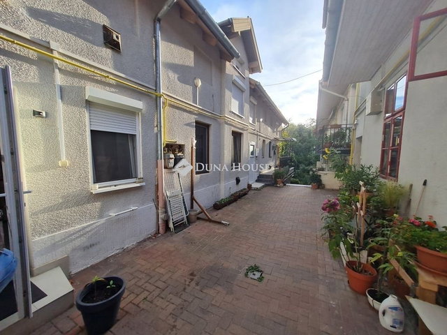 Eladó téglalakás, Budapesten, III. kerületben 54 M Ft