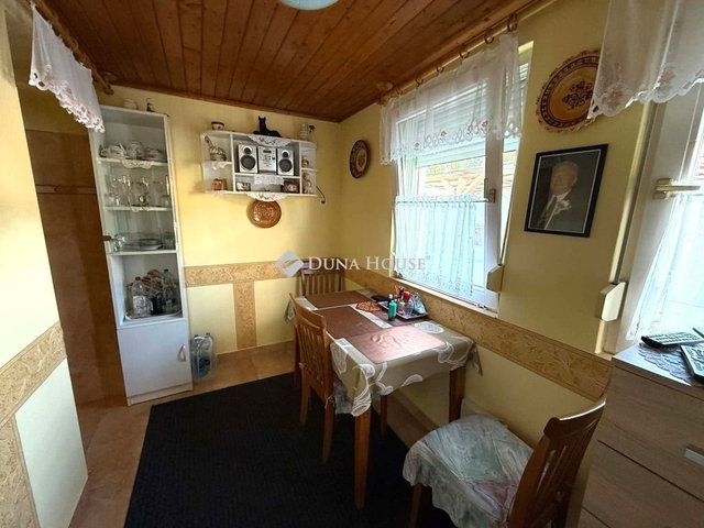 Eladó családi ház, Kecskeméten 59.9 M Ft, 3 szobás