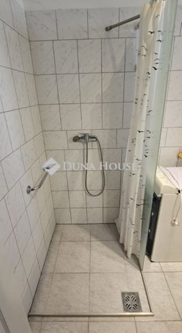 Eladó családi ház, Kecskeméten 79.99 M Ft, 2 szobás