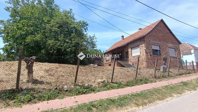 Eladó családi ház, Bodán 36.9 M Ft, 3 szobás