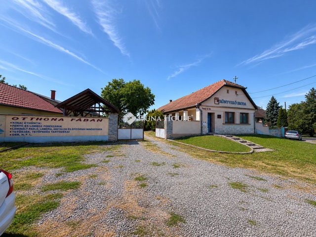 Eladó családi ház, Kalocsán 38 M Ft, 2 szobás