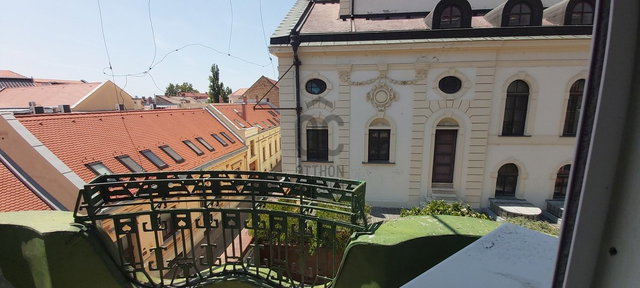Kiadó téglalakás, albérlet, Pécsett 280 E Ft / hó, 3 szobás