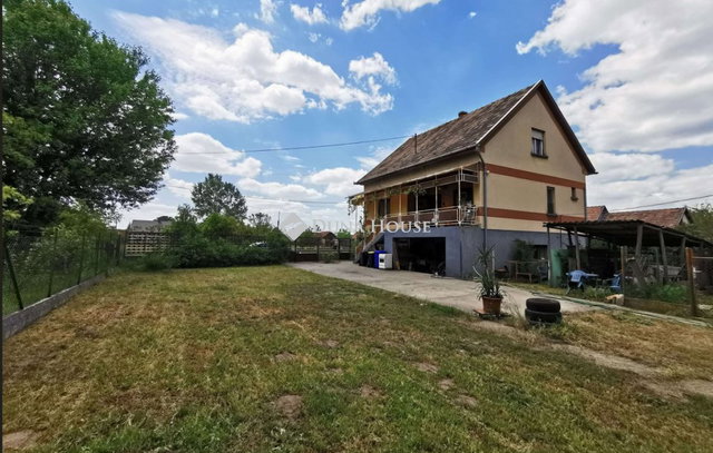 Eladó családi ház, Tápiószentmártonon 65 M Ft, 4 szobás