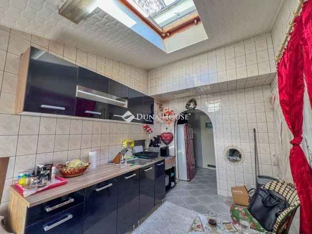 Eladó téglalakás, Budapesten, XX. kerületben 38.5 M Ft, 2 szobás