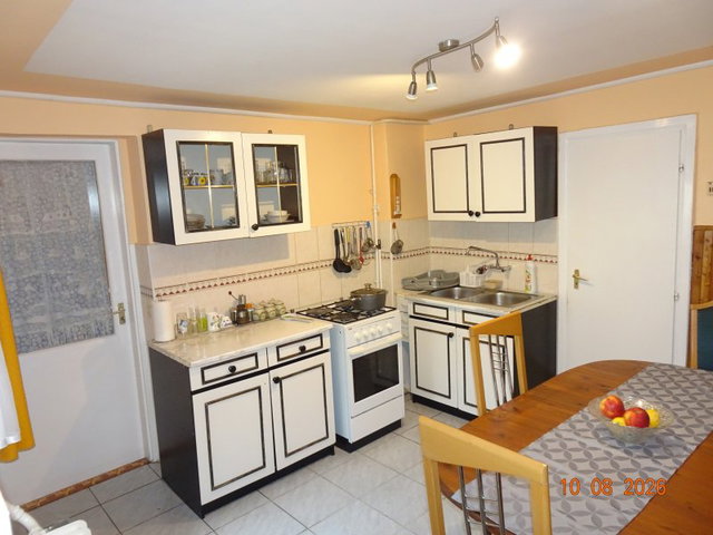 Eladó családi ház, Papkeszin 45 M Ft, 2 szobás