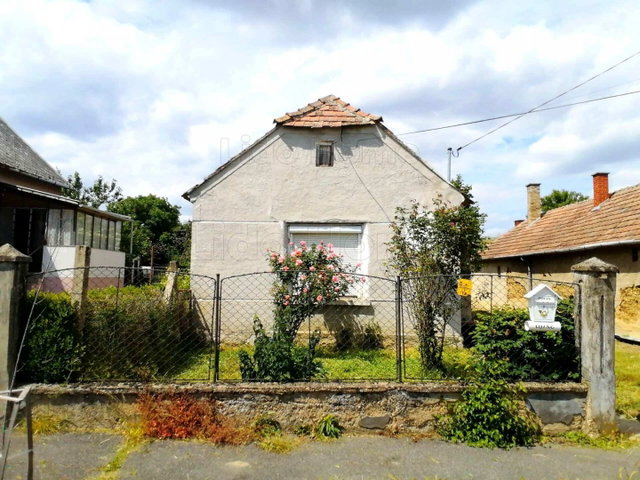 Eladó családi ház, Gógánfán 13.99 M Ft, 2 szobás