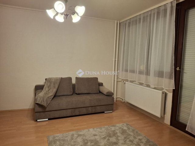 Kiadó téglalakás, albérlet, Gyöngyösön 120 E Ft / hó
