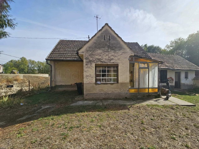 Eladó családi ház, Nagycsepelyen 13 M Ft, 2 szobás