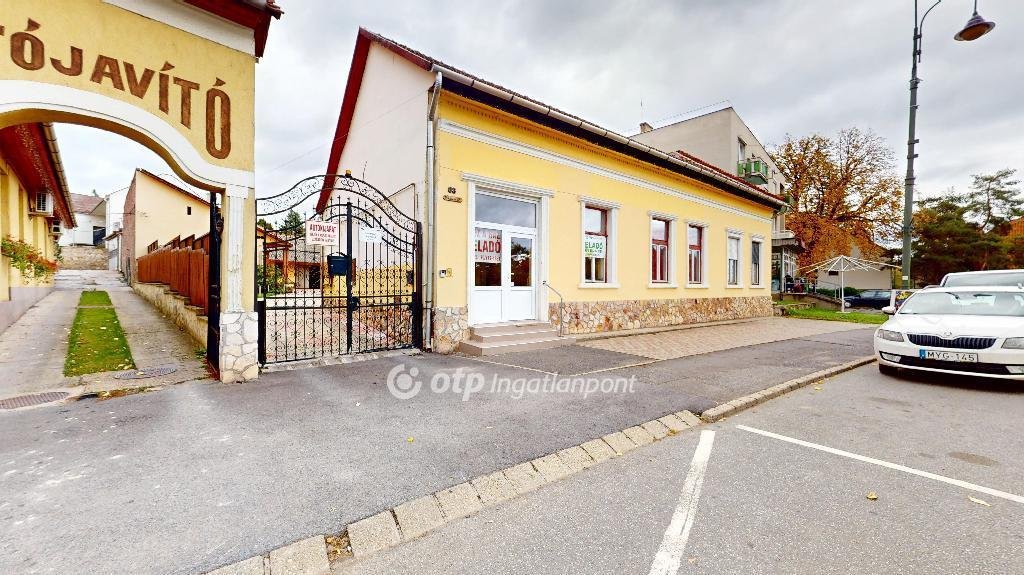 5 hálószoba · 320 m² · 88.000.000 Ft