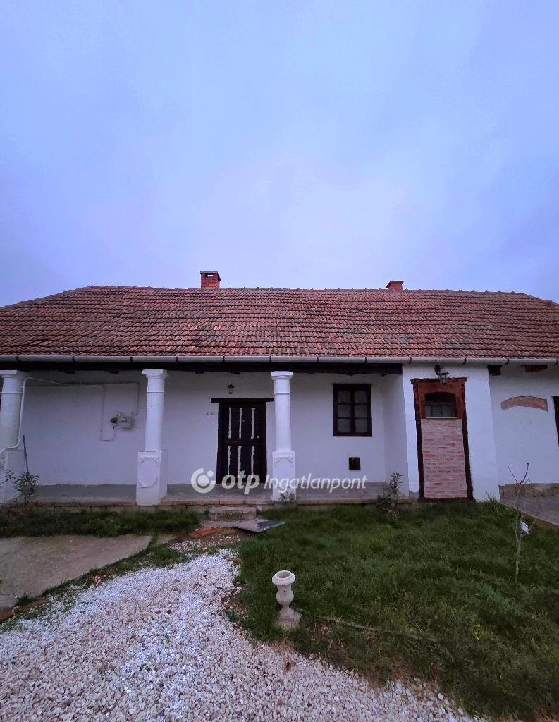 2 bed · 72m² · 18.000.000 ft