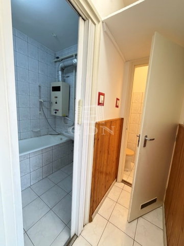 Kiadó téglalakás, albérlet, Székesfehérvárott 165 E Ft / hó