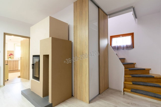 Eladó családi ház, Mosonmagyaróváron 87.8 M Ft, 4 szobás