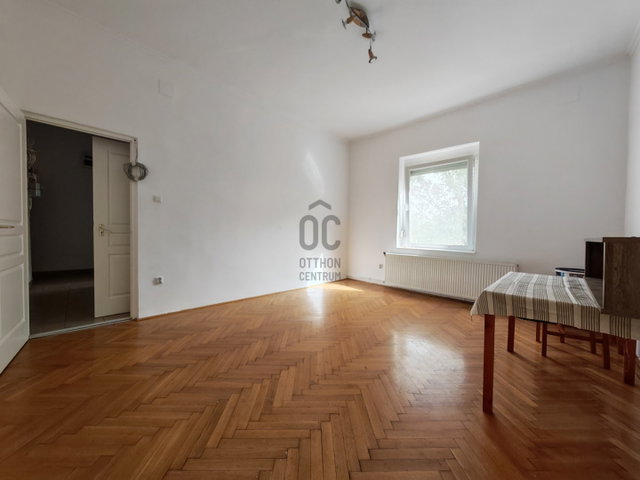 Eladó téglalakás, Székesfehérvárott 43.8 M Ft, 2 szobás