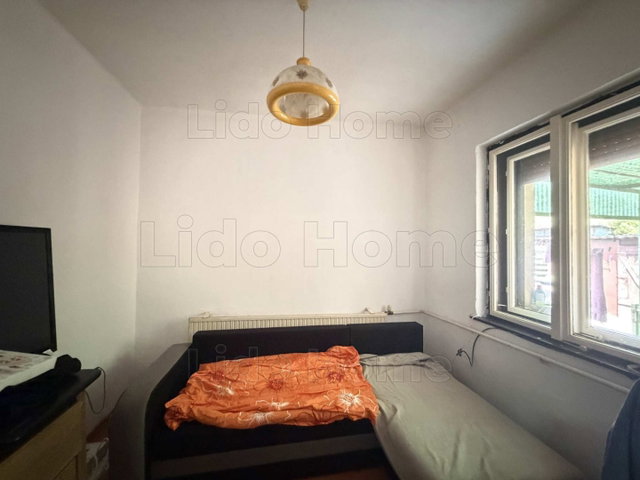 Eladó családi ház, Várpalotán 28 M Ft, 2 szobás