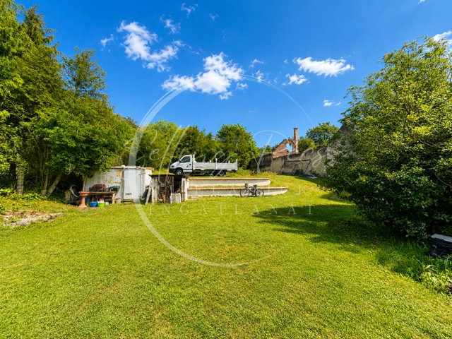 Eladó családi ház, Pécsett 89.9 M Ft, 4 szobás