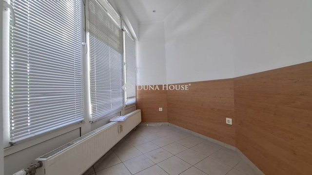 Kiadó üzlethelyiség, Budapesten, III. kerületben 260 E Ft / hó