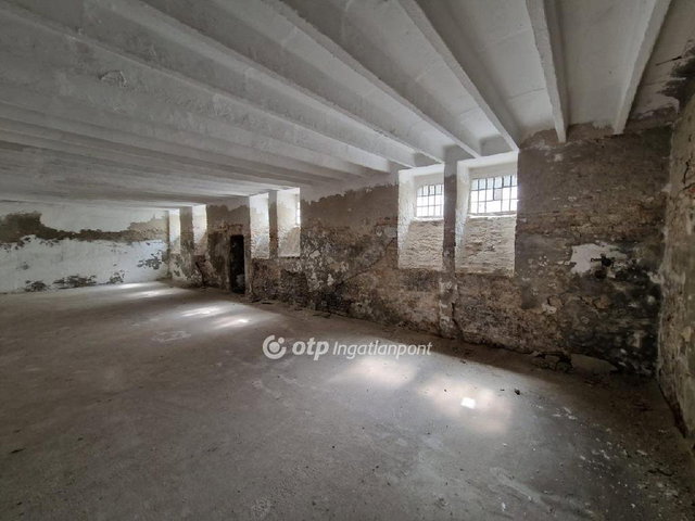 Eladó üzlethelyiség, Szegeden 189 M Ft / költözzbe.hu