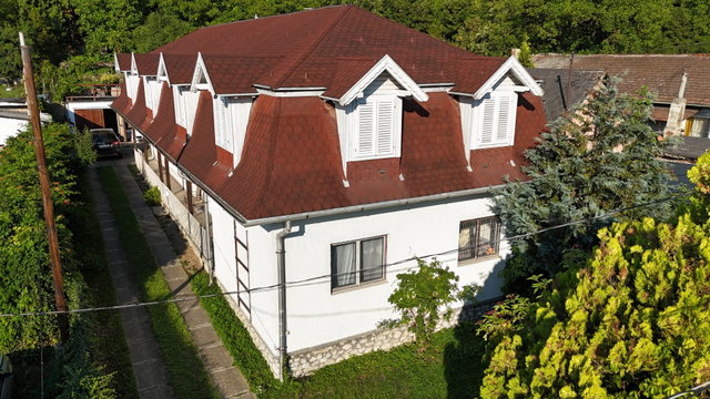 Eladó családi ház, Miskolcon 84.9 M Ft, 7+2 szobás
