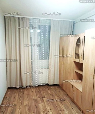 Eladó téglalakás, Budapesten, XV. kerületben 68 M Ft, 2+2 szobás