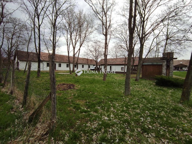 Eladó telek, Kemencén 230 M Ft / költözzbe.hu