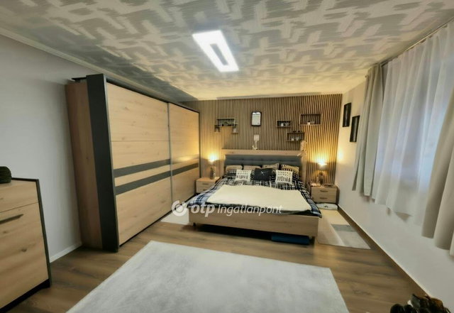 Eladó családi ház, Dunaszentbenedeken 45.5 M Ft, 3 szobás